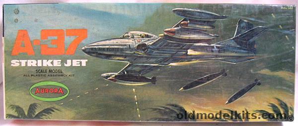 Aurora 1/43 A-37 Strike Jet, 147-100 plastic model kit